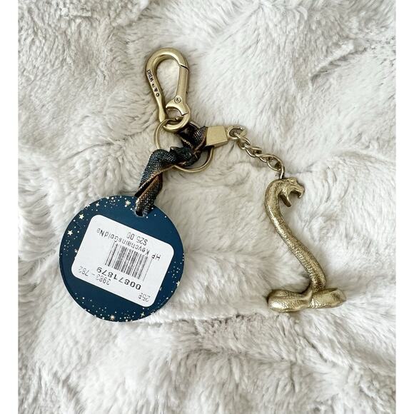 NWT Pottery Barn Teen Harry Potter Nagini Snake Keychain Gold Tone New Hogwarts - Picture 2 of 4